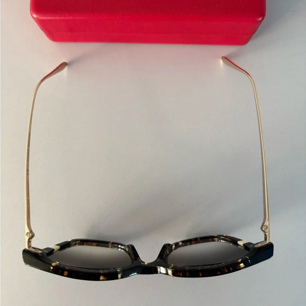 Carolina Herrera Brown Tortoise Sunglasses - Picture 3 of 3